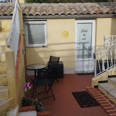Studio Du Soleil Rez De Jardin Avec Parking Gratuit Vence Exterior photo